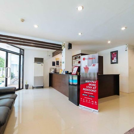 Reddoorz Premium @ Guadalupe Village Davao Экстерьер фото